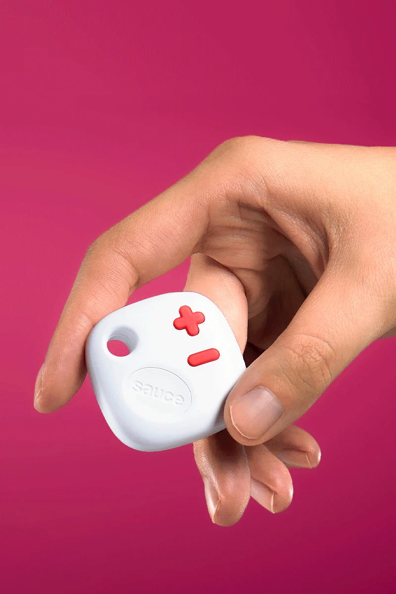 Bow Bow rechargeable wearable, detail